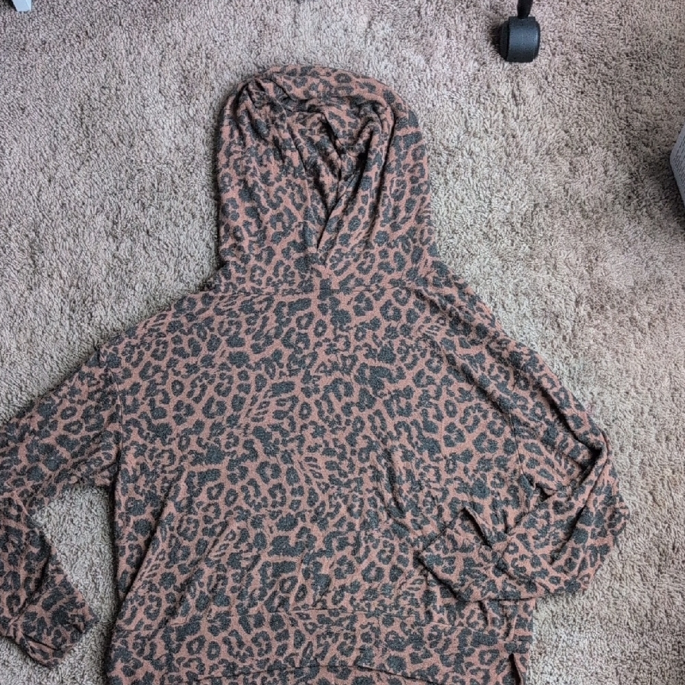 Brand LNA. Brushed Hoodie in Chestnut Leopard. Size Medium